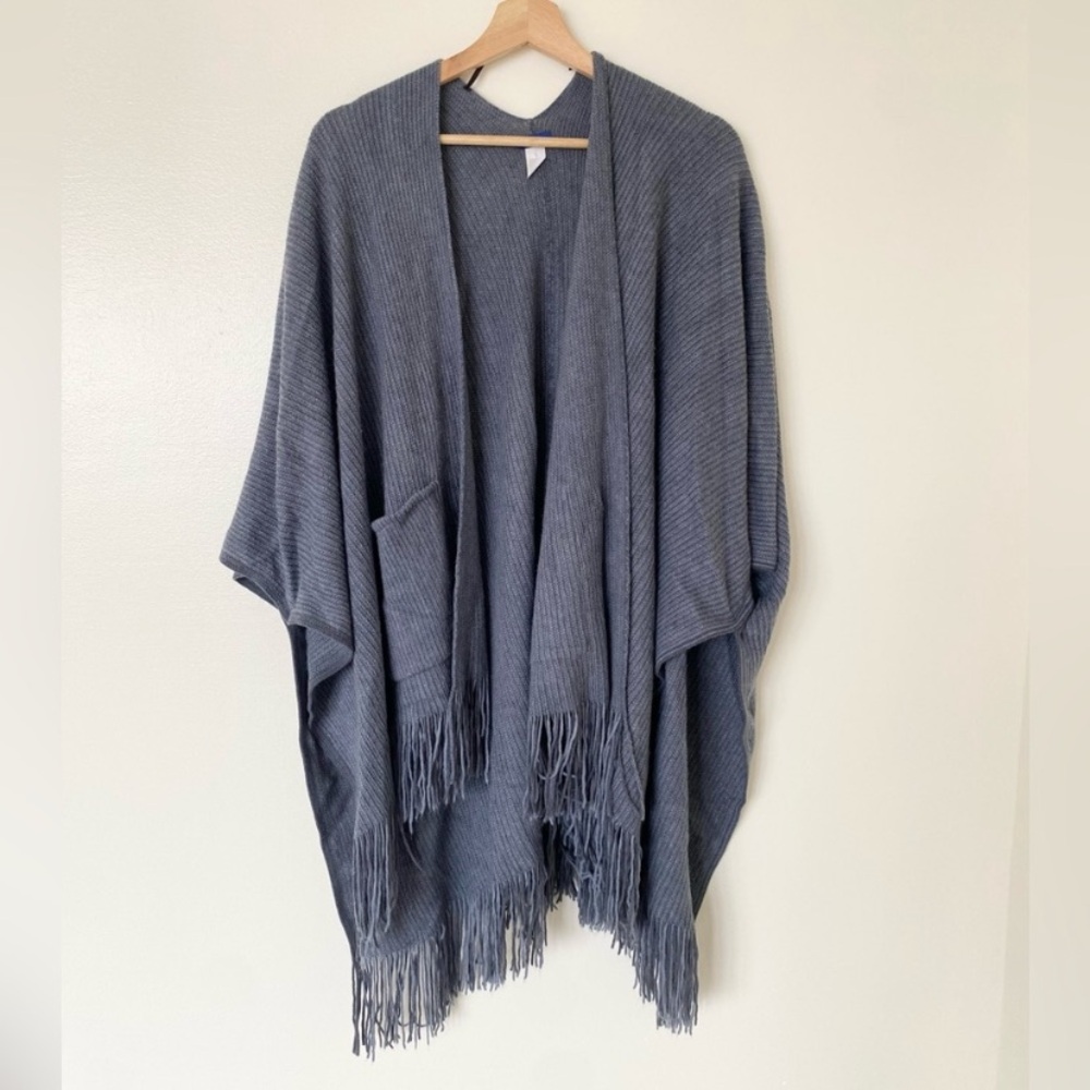 Apt. 9 • Cozy Gray Poncho